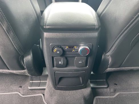 Used 2022 Ford Explorer XLT w/ Equipment Group 202A image 20