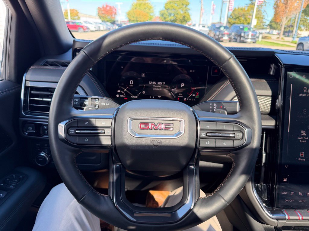 Used 2025 GMC Yukon AT4 w/ AT4 Premium Package AWD/4WD image 23
