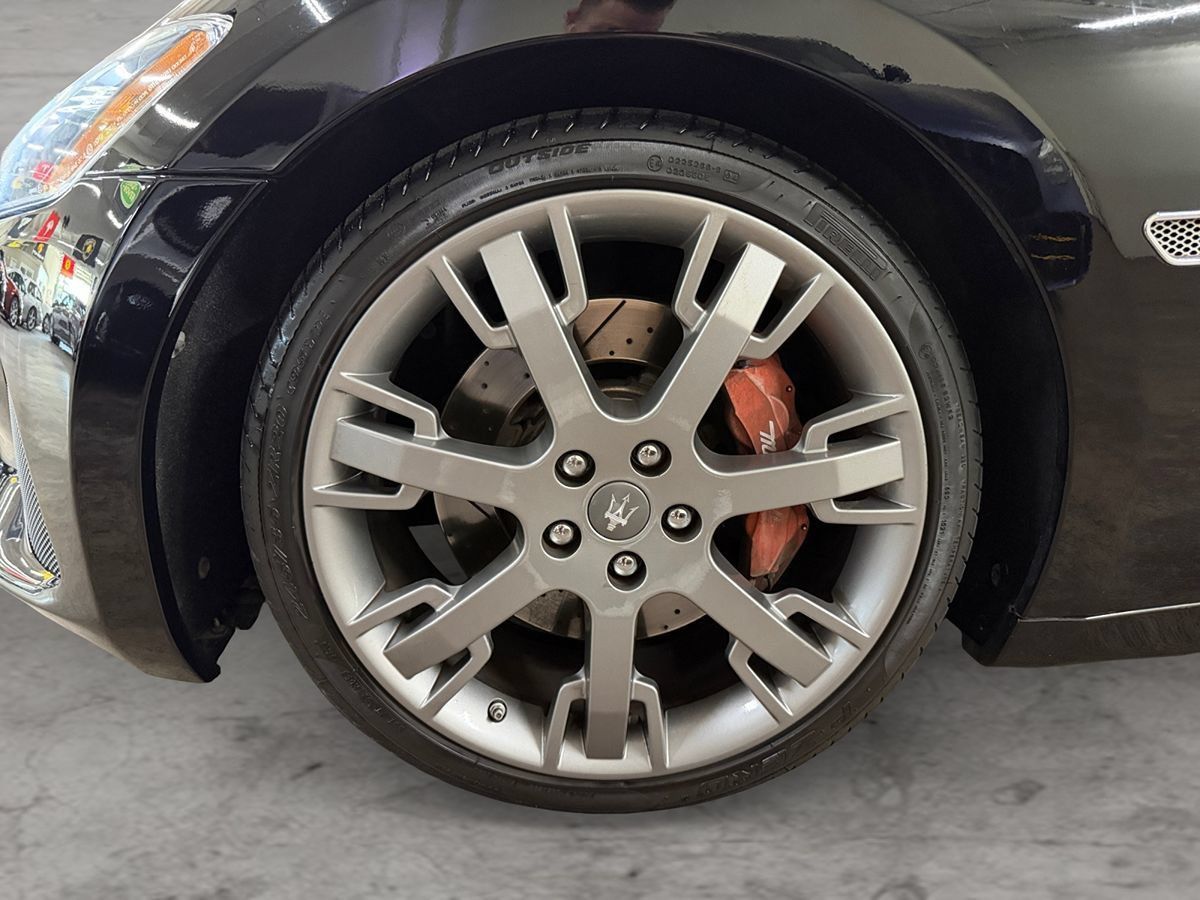 Used 2018 Maserati GranTurismo MC RWD image 21