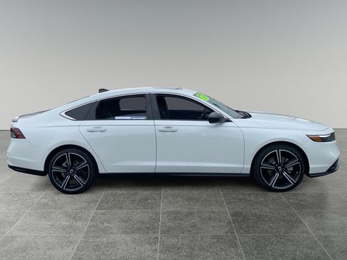 Used 2024 Honda Accord Sport image 6