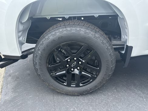 New 2025 Chevrolet Silverado 1500 Custom w/ Turbomax Blackout Package image 18