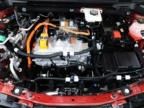 Certified 2025 Chevrolet Equinox EV LT w/ LPO, All-Weather Mat Package FWD image 38