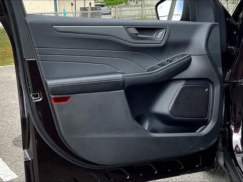 Used 2023 Ford Escape Active w/ Tech Pack #1 FWD image 17