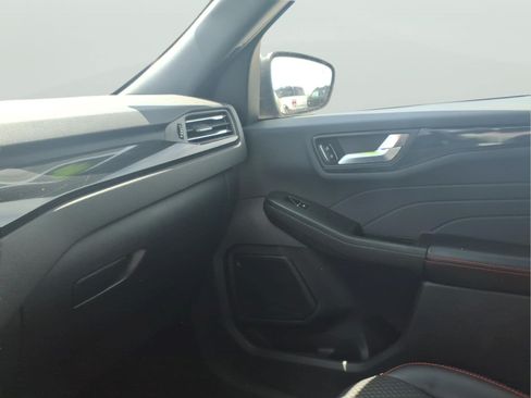 Used 2023 Ford Escape ST-Line w/ Cold Weather Package FWD image 21