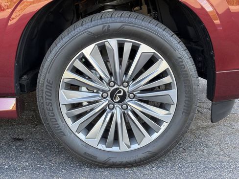 Used 2025 INFINITI QX80 Luxe AWD/4WD image 10