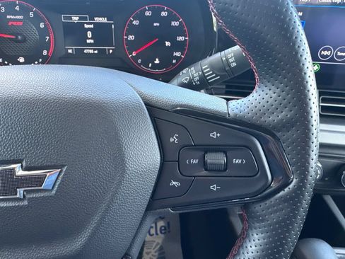 Used 2024 Chevrolet Trax RS w/ Driver Confidence Package FWD image 27