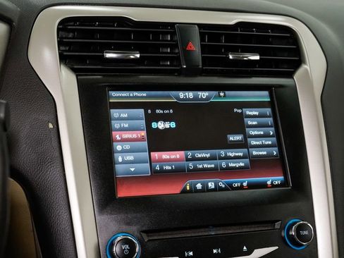 Used 2014 Ford Fusion SE w/ Equipment Group 502A image 16