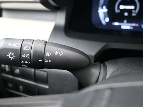 Used 2024 Toyota Tacoma TRD Off-Road image 13