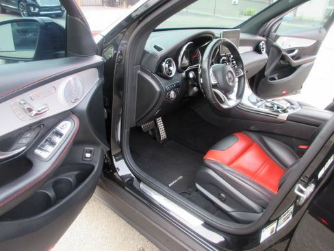 Used 2019 Mercedes-Benz GLC 63 AMG 4MATIC image 8