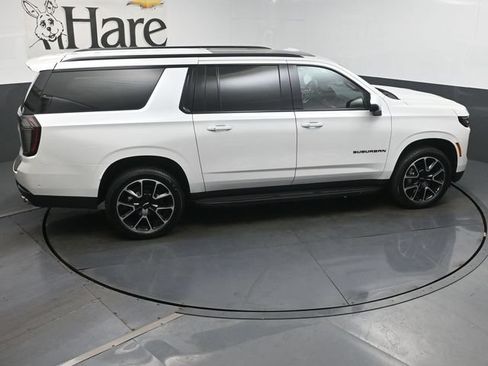 Used 2025 Chevrolet Suburban RST w/ Comfort Package AWD/4WD image 44