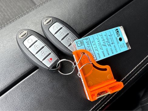 Used 2022 Nissan Rogue SV image 33