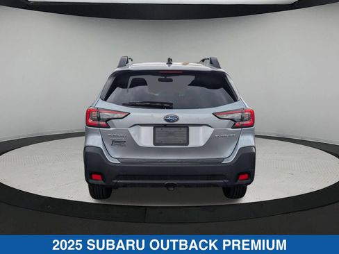 Certified 2025 Subaru Outback Premium AWD/4WD image 5