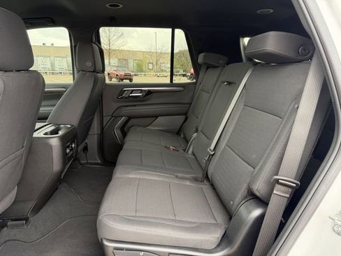 Used 2025 Chevrolet Tahoe LS image 26