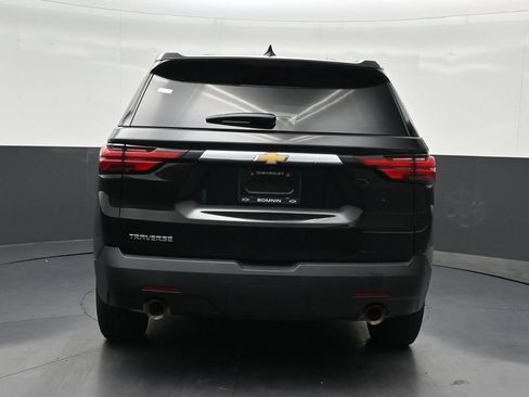 Used 2023 Chevrolet Traverse LS FWD image 4