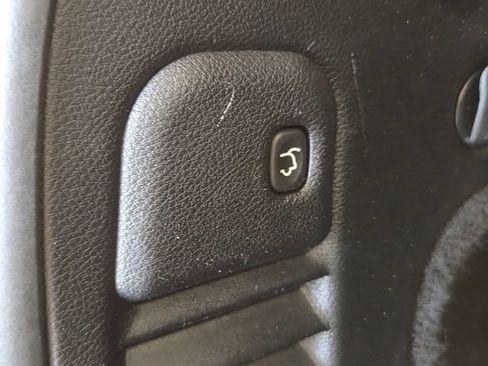 Used 2019 Jeep Grand Cherokee Trailhawk AWD/4WD image 16
