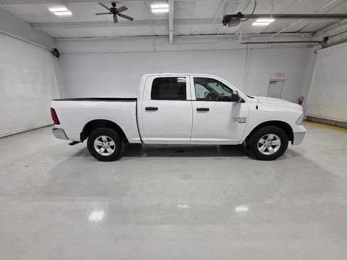 Used 2022 RAM 1500 Tradesman w/ Chrome Appearance Group image 9