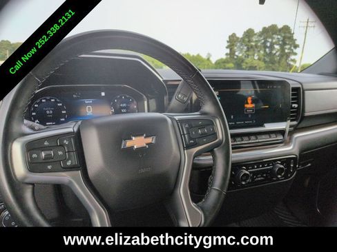 Used 2023 Chevrolet Silverado 1500 LT AWD/4WD image 10