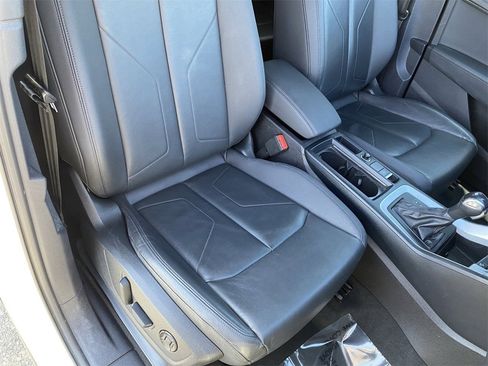 Used 2023 Audi Q3 2.0T Premium image 10