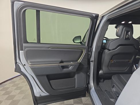 Used 2025 Rivian R1S Adventure AWD/4WD image 17