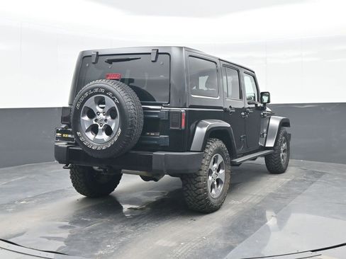 Used 2016 Jeep Wrangler Unlimited Sahara w/ Max Tow Package image 6