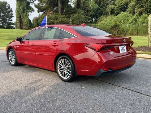 Used 2021 Toyota Avalon Limited w/ Advanced Safety Package FWD image 7