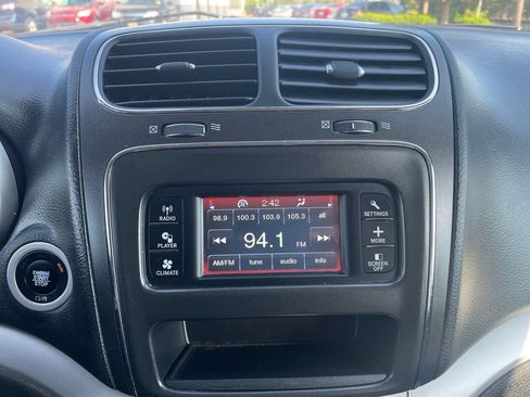 Used 2017 Dodge Journey SE FWD image 23