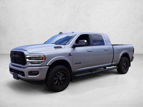 Used 2022 RAM 3500 Laramie AWD/4WD image 11