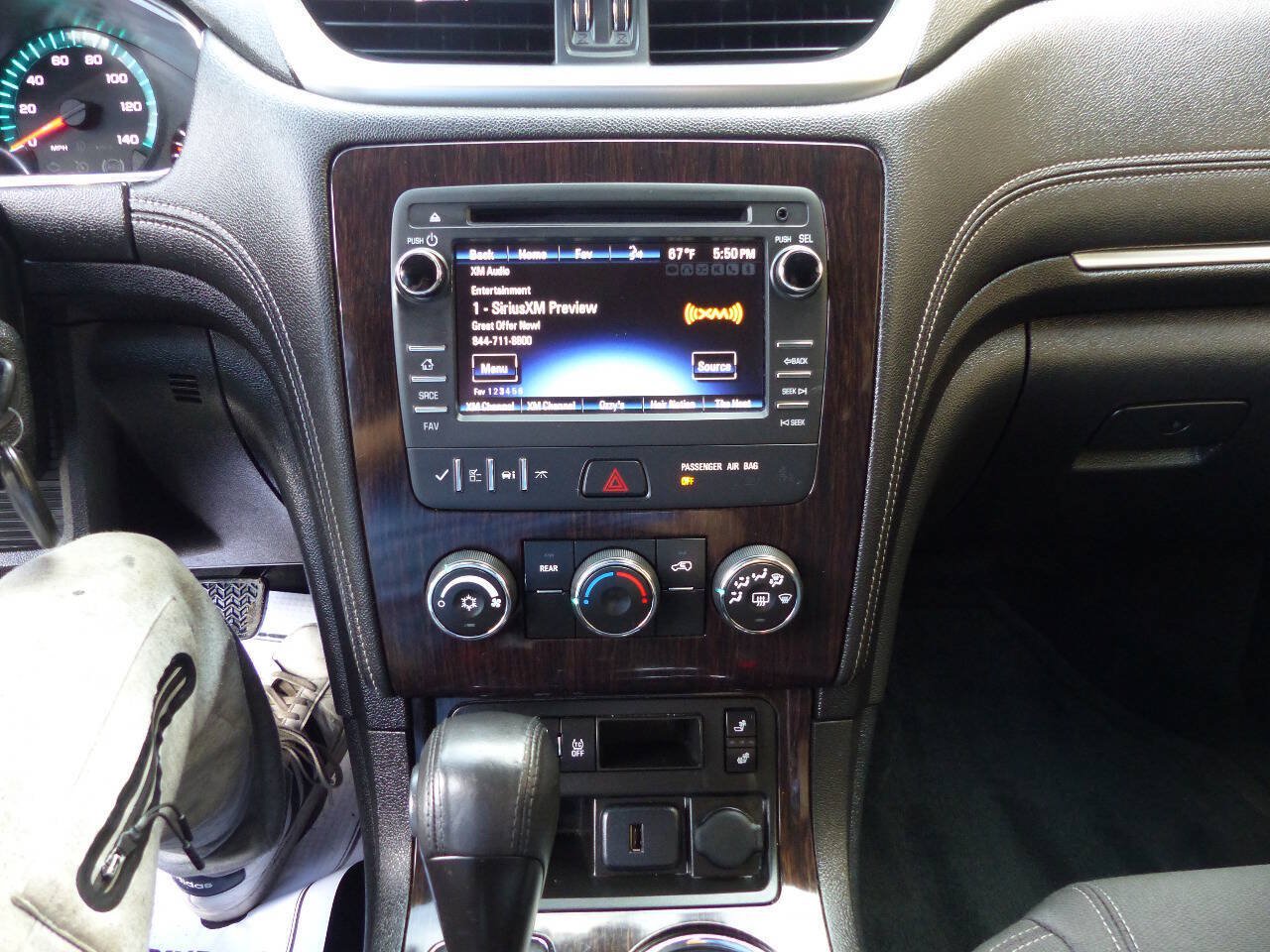 Used 2017 Chevrolet Traverse LT w/ Style and Technology Package AWD/4WD image 30