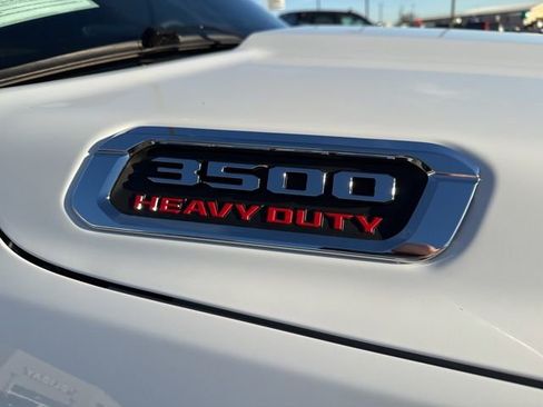 Used 2025 RAM 3500 Laramie image 13