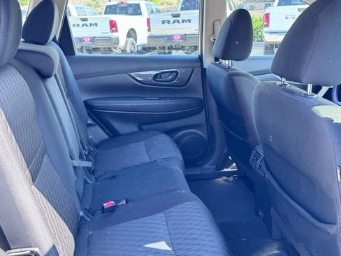 Used 2020 Nissan Rogue S AWD/4WD image 18