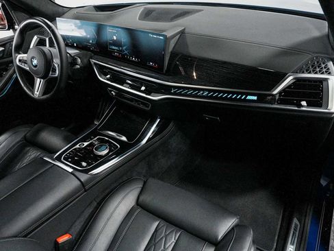 Used 2026 BMW X7 M60i AWD/4WD image 44