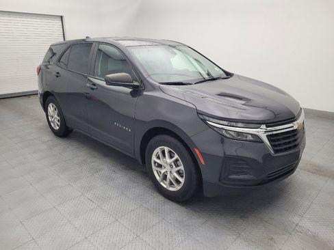 Used 2022 Chevrolet Equinox LS w/ LS Convenience Package FWD image 11