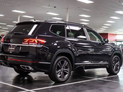 Used 2021 Volkswagen Atlas SE w/ Panoramic Sunroof Package FWD image 7