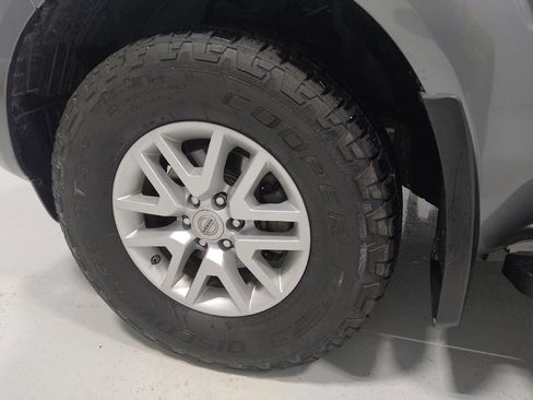 Used 2017 Nissan Frontier SV image 31