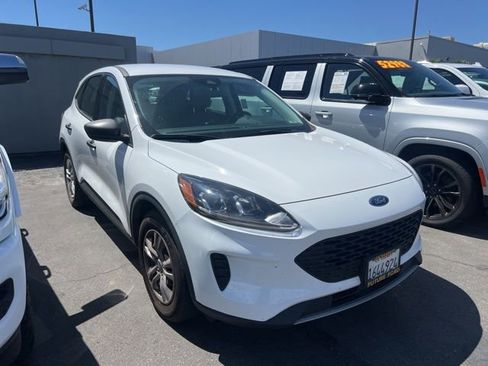 Used 2022 Ford Escape S FWD image 4