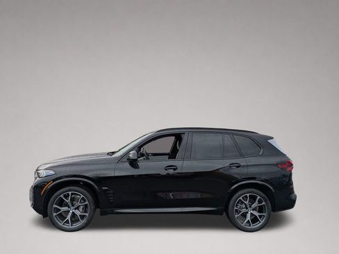 New 2026 BMW X5 xDrive40i w/ M Sport Package AWD/4WD image 7
