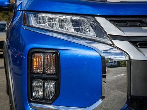 Used 2022 Mitsubishi Outlander Sport SE image 12