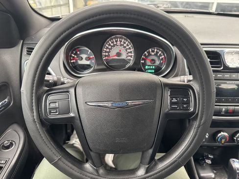 Used 2013 Chrysler 200 LX image 7