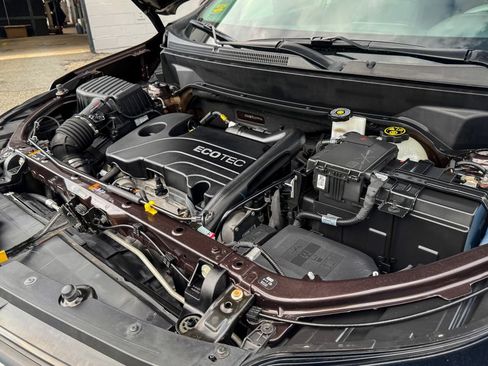 Used 2020 Chevrolet Equinox LT AWD/4WD image 21
