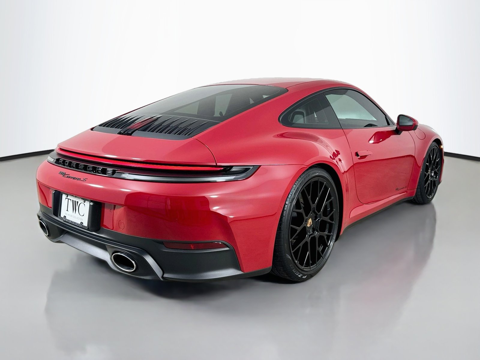 Certified 2025 Porsche 911 Carrera S RWD image 5