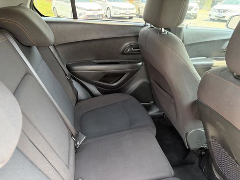 Used 2020 Chevrolet Trax LS w/ Tint and Cruise Package FWD image 22
