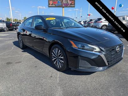 Used 2023 Nissan Altima 2.5 SV