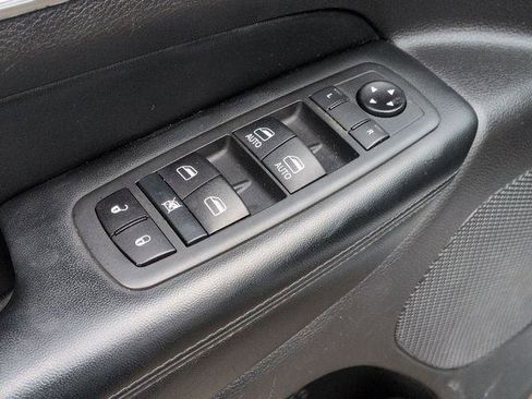 Certified 2020 Jeep Grand Cherokee Limited w/ Premium Lighting Group image 16