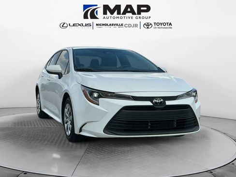 Used 2023 Toyota Corolla LE image 8