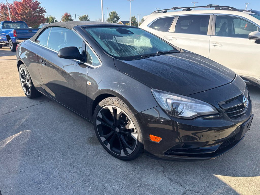 Used 2018 Buick Cascada Sport Touring w/ Dark Effects Package FWD image 4