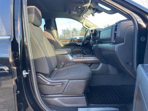 Used 2025 Chevrolet Silverado 2500 LT w/ Z71 Chrome Sport Edition image 34