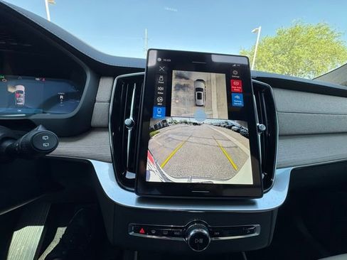 New 2026 Volvo XC90 T8 Plus w/ Protection Package Premier image 26