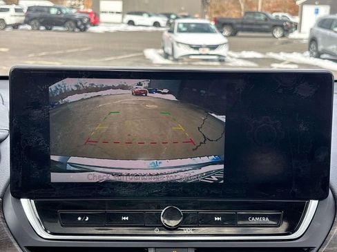 Used 2023 Nissan Altima 2.5 SV w/ SV Premium Package image 26