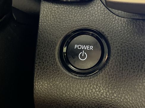 Used 2025 Toyota Camry XSE AWD/4WD image 34