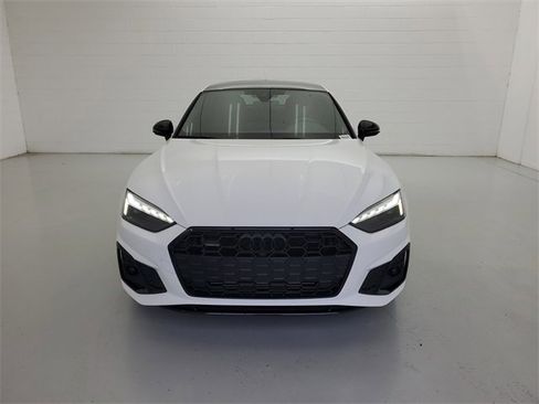 Used 2022 Audi A5 2.0T Premium Plus image 3